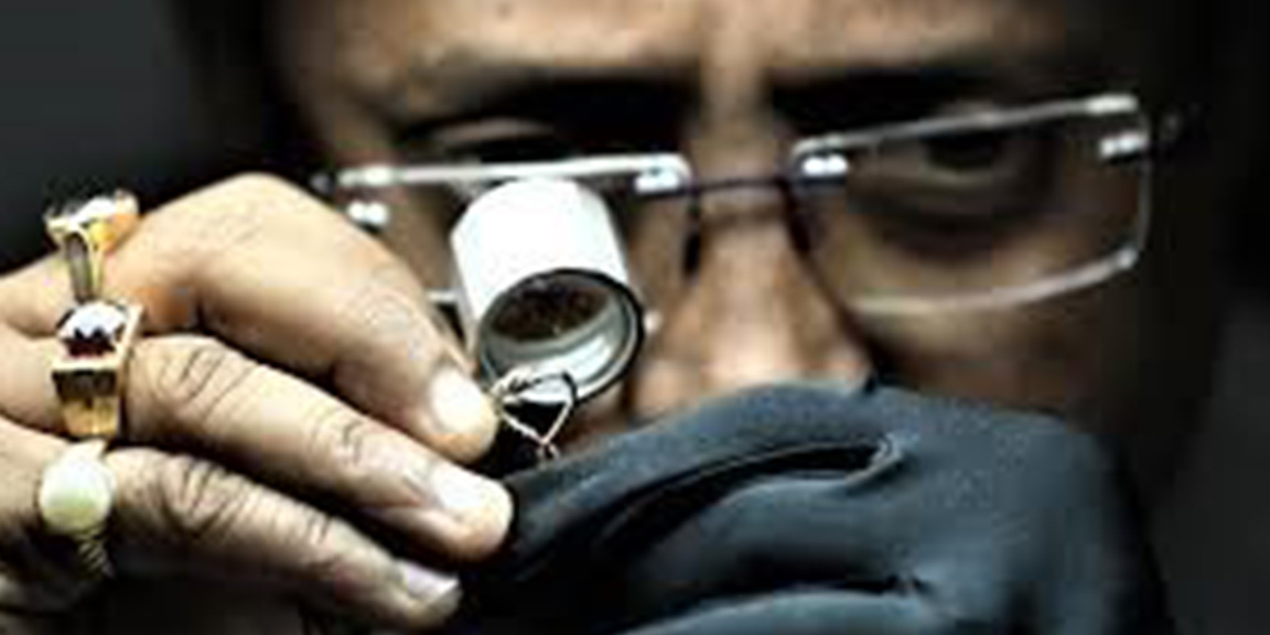 Craftsmanship: The Heart of Diamond Manufacturing - Blogs - R.K.Brilliance - Enduring Excellence